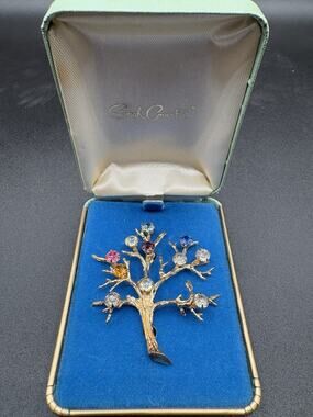 VTG SARAH COVENTRY Rhinestone Tree of Life Mother's Brooch Pin Gold Tone in Box